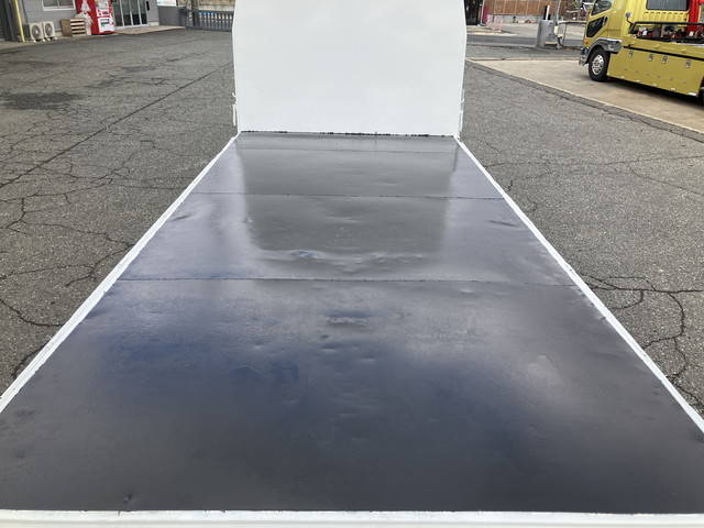 いすゞエルフ平ボディ小型（2t・3t）[写真12]