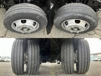 いすゞエルフ平ボディ小型（2t・3t）[写真15]