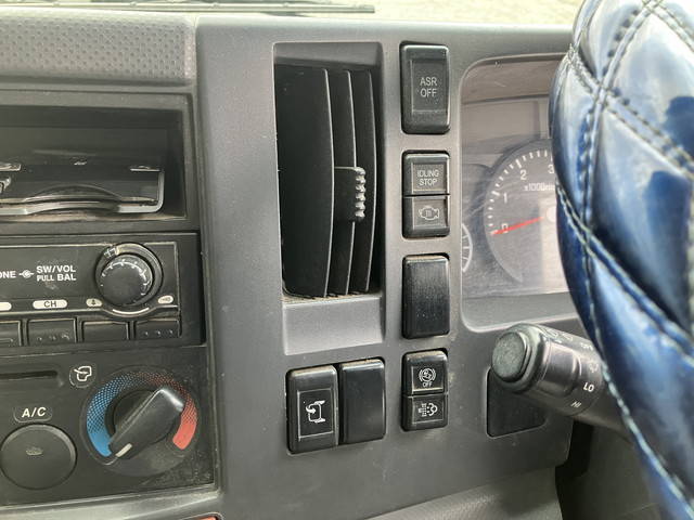 いすゞエルフ平ボディ小型（2t・3t）[写真35]