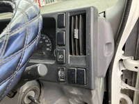 いすゞエルフ平ボディ小型（2t・3t）[写真36]