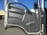 いすゞエルフアルミバン小型（2t・3t）[写真25]