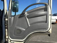 いすゞエルフアルミバン小型（2t・3t）[写真26]