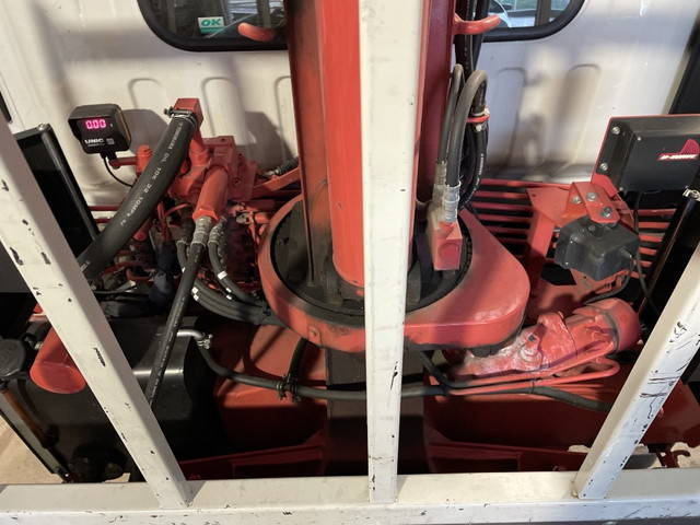 いすゞエルフクレーン4段小型（2t・3t）[写真14]