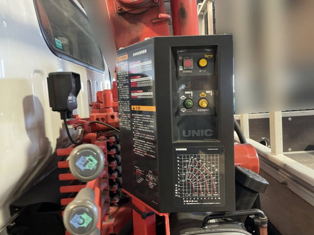 いすゞエルフクレーン4段小型（2t・3t）[写真17]