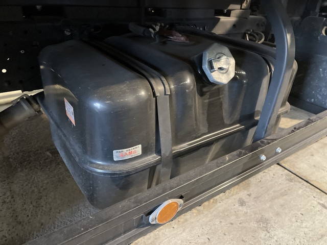 いすゞエルフクレーン4段小型（2t・3t）[写真24]