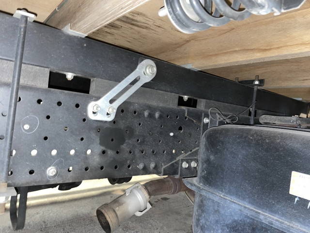 いすゞエルフクレーン4段小型（2t・3t）[写真27]