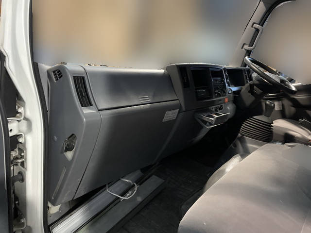 いすゞエルフクレーン4段小型（2t・3t）[写真33]