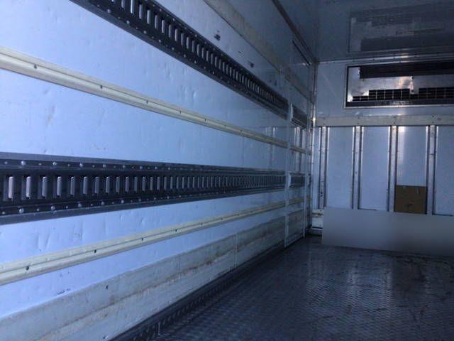 三菱ふそうキャンター冷凍車（冷蔵車）小型（2t・3t）[写真05]