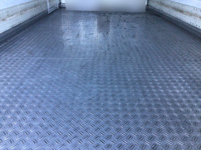 三菱ふそうキャンター冷凍車（冷蔵車）小型（2t・3t）[写真08]