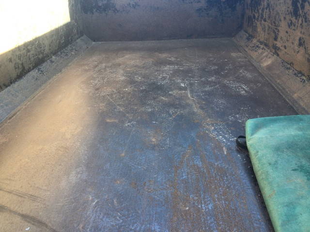 いすゞエルフ深ダンプ（土砂禁ダンプ）小型（2t・3t）[写真08]