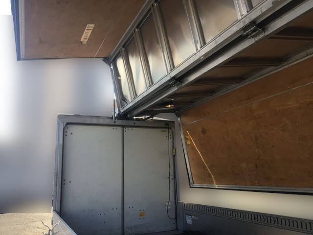 トヨタダイナアルミウイング小型（2t・3t）[写真12]