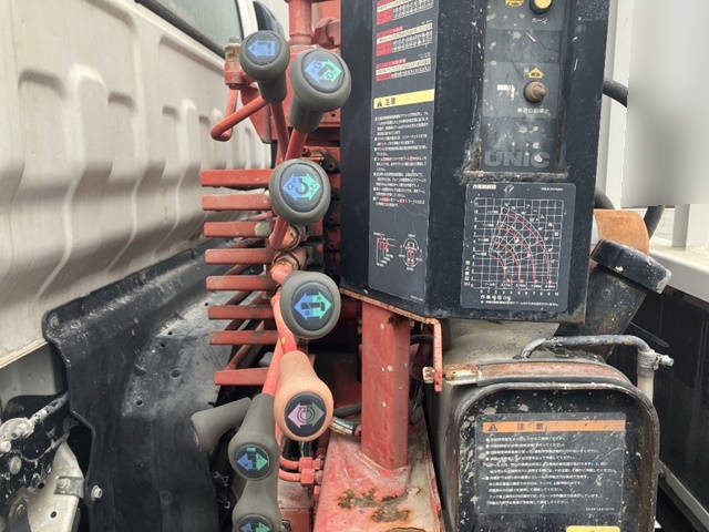 いすゞエルフクレーン4段小型（2t・3t）[写真14]