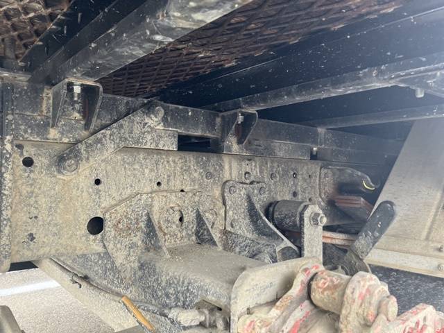 いすゞエルフクレーン4段小型（2t・3t）[写真23]