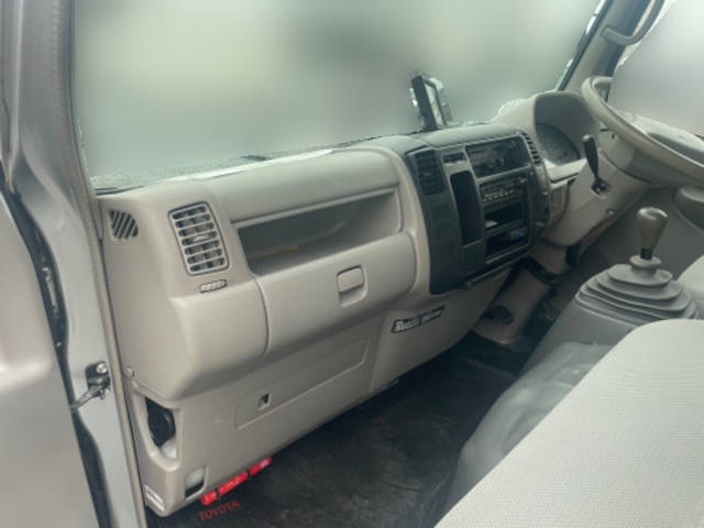 トヨタダイナ幌ウイング小型（2t・3t）[写真22]