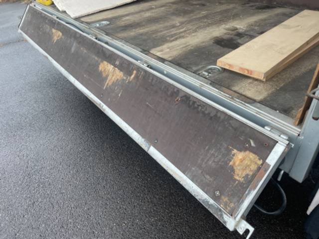 トヨタダイナ幌ウイング小型（2t・3t）[写真09]