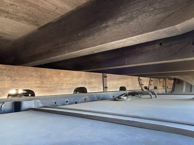 UDトラックスコンドル家畜運搬車中型（4t）[写真23]