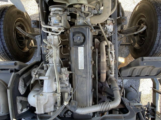 UDトラックスコンドル家畜運搬車中型（4t）[写真25]