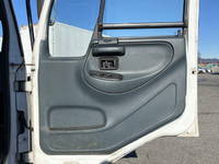 UDトラックスコンドル家畜運搬車中型（4t）[写真28]