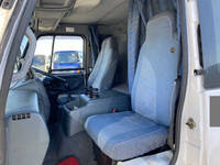 UDトラックスコンドル家畜運搬車中型（4t）[写真29]