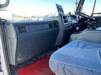 UDトラックスコンドル家畜運搬車中型（4t）[写真31]