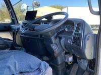 UDトラックスコンドル家畜運搬車中型（4t）[写真32]