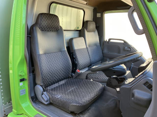 いすゞエルフアルミバン小型（2t・3t）[写真30]