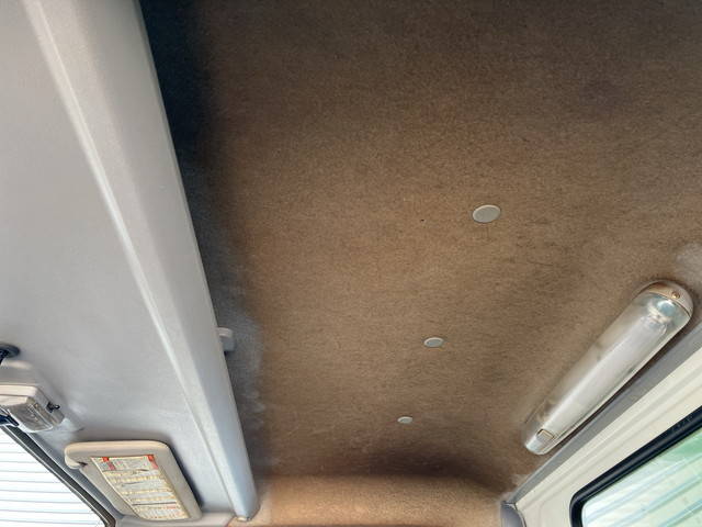 いすゞエルフアルミバン小型（2t・3t）[写真31]