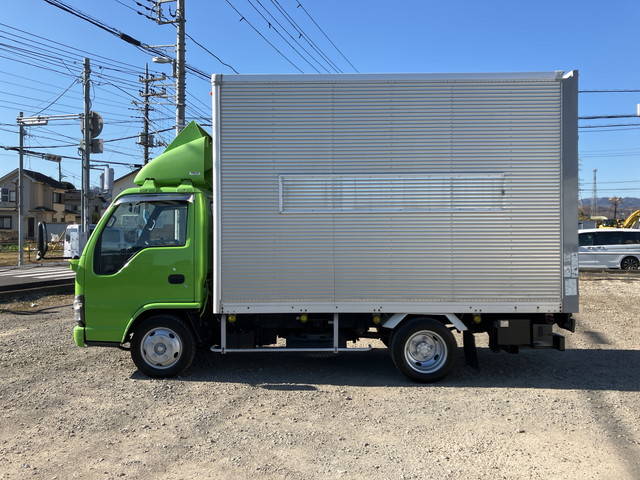 いすゞエルフアルミバン小型（2t・3t）[写真05]