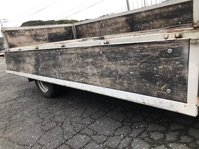 いすゞエルフ平ボディ小型（2t・3t）[写真13]