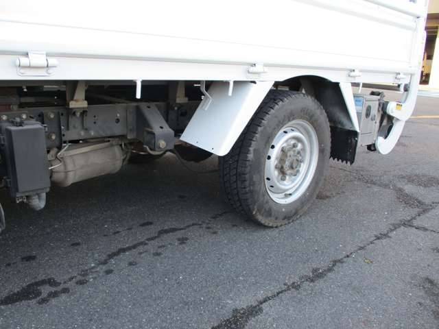 日産アトラス平ボディ小型（2t・3t）[写真11]