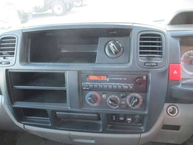 日産アトラス平ボディ小型（2t・3t）[写真14]