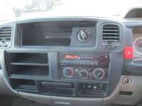 日産アトラス平ボディ小型（2t・3t）[写真15]