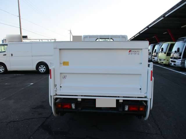 日産アトラス平ボディ小型（2t・3t）[写真04]