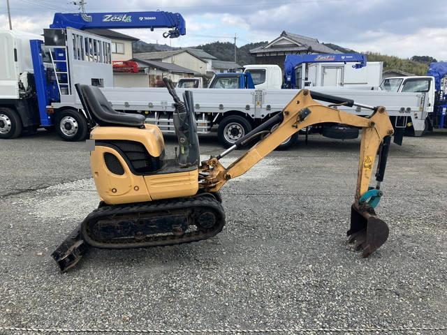 CATミニユンボ（ミニバックホー）[写真06]