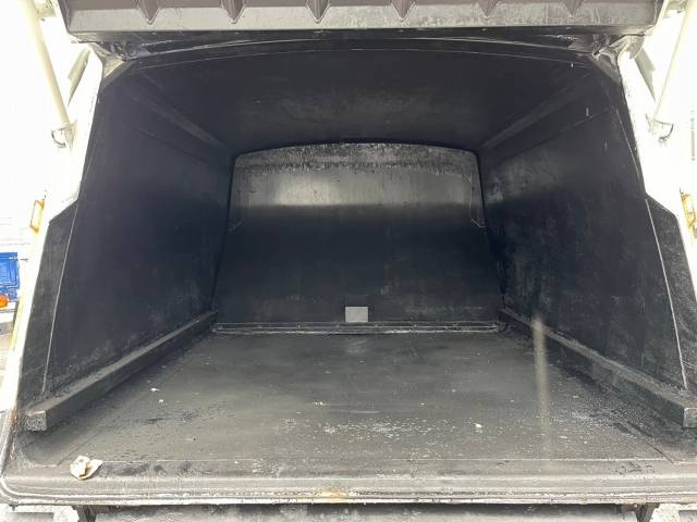 いすゞエルフパッカー車（塵芥車）小型（2t・3t）[写真17]