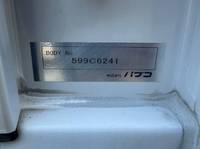 三菱ふそうキャンターアルミウイング小型（2t・3t）[写真16]