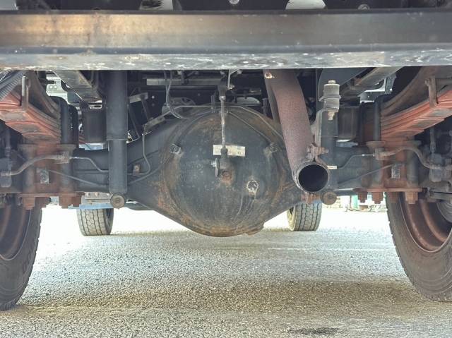 三菱ふそうキャンターアルミウイング小型（2t・3t）[写真19]