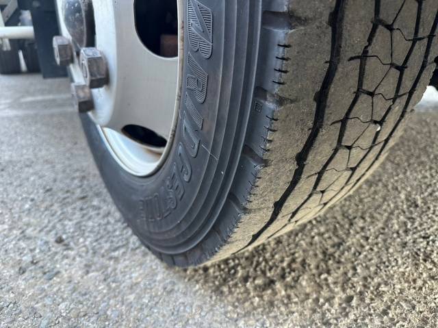 三菱ふそうキャンターアルミウイング小型（2t・3t）[写真31]