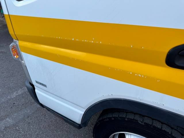 三菱ふそうキャンターアルミウイング小型（2t・3t）[写真37]