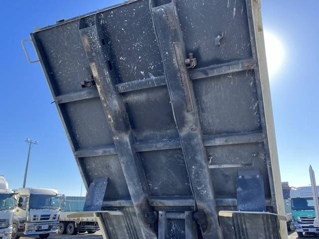 三菱ふそうキャンターダンプ小型（2t・3t）[写真19]