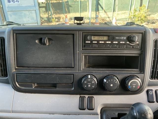 三菱ふそうキャンターダンプ小型（2t・3t）[写真33]