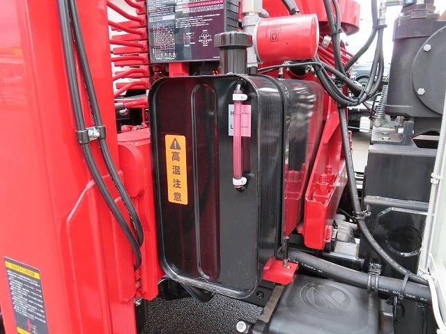 日野レンジャーセルフクレーン4段増トン（6t・8t）[写真29]