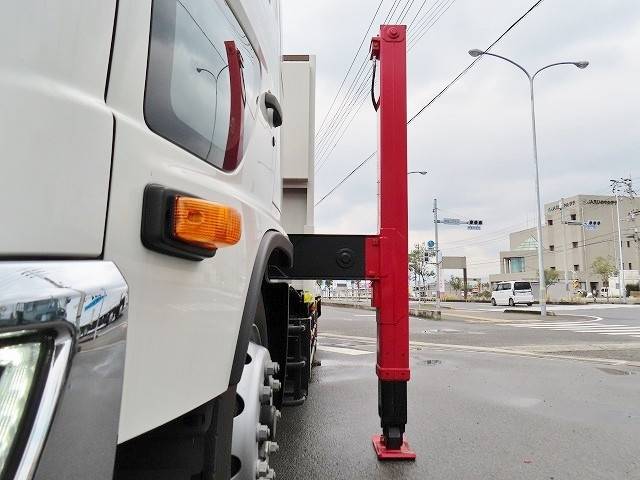 日野レンジャーセルフクレーン4段増トン（6t・8t）[写真31]