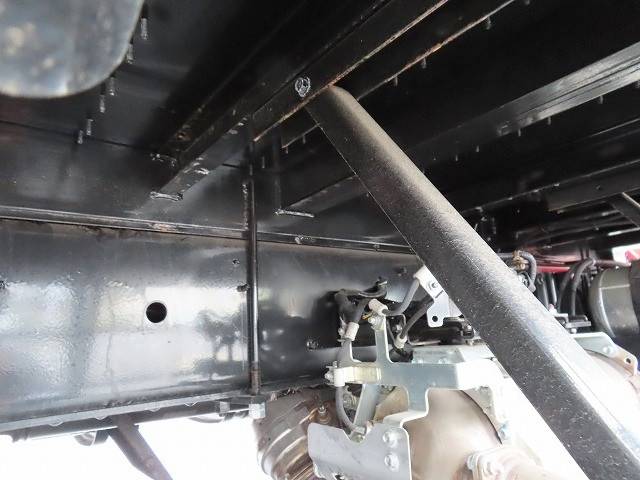 日野レンジャーセルフクレーン4段増トン（6t・8t）[写真37]