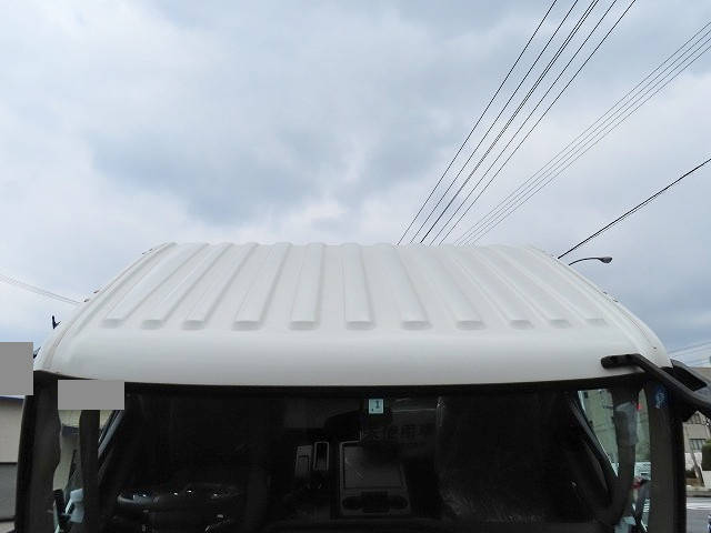 日野レンジャーセルフクレーン4段増トン（6t・8t）[写真06]