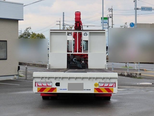 日野レンジャーセルフクレーン4段増トン（6t・8t）[写真07]