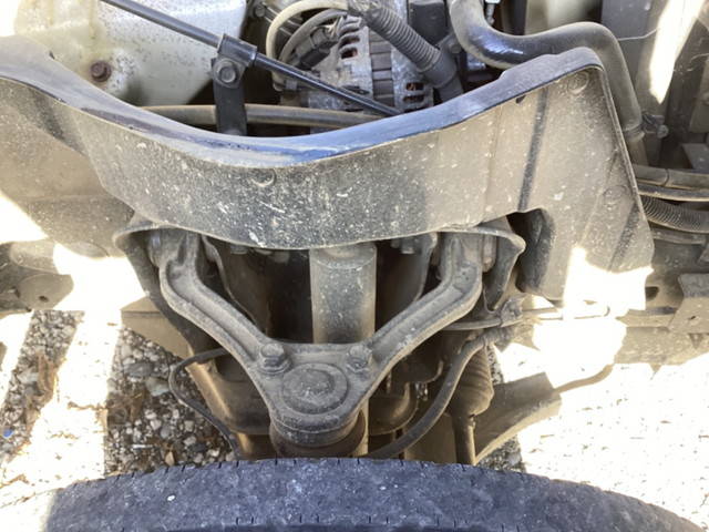 三菱ふそうキャンターガッツ平ボディ小型（2t・3t）[写真12]