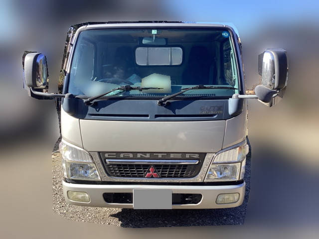 三菱ふそうキャンターガッツ平ボディ小型（2t・3t）[写真06]