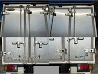 いすゞエルフアルミバン小型（2t・3t）[写真16]