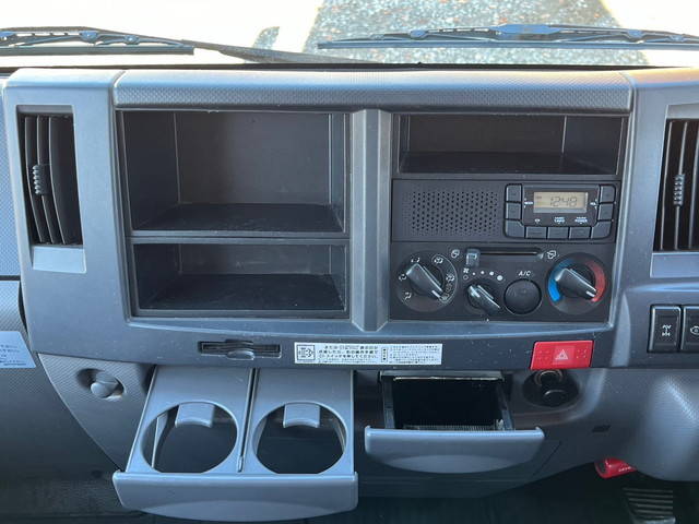 いすゞエルフアルミバン小型（2t・3t）[写真27]